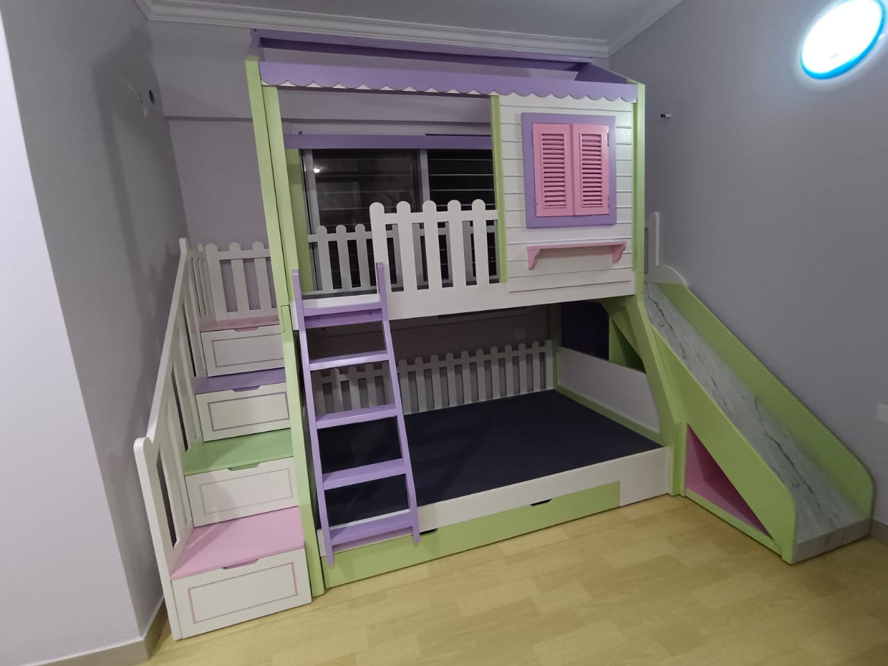 Hut Bunk Bed with Storage