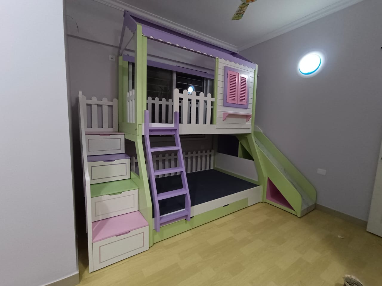 Hut Bunk Bed with Storage