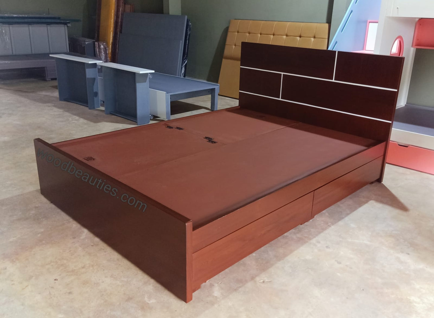 Banga Queen Storage Bed